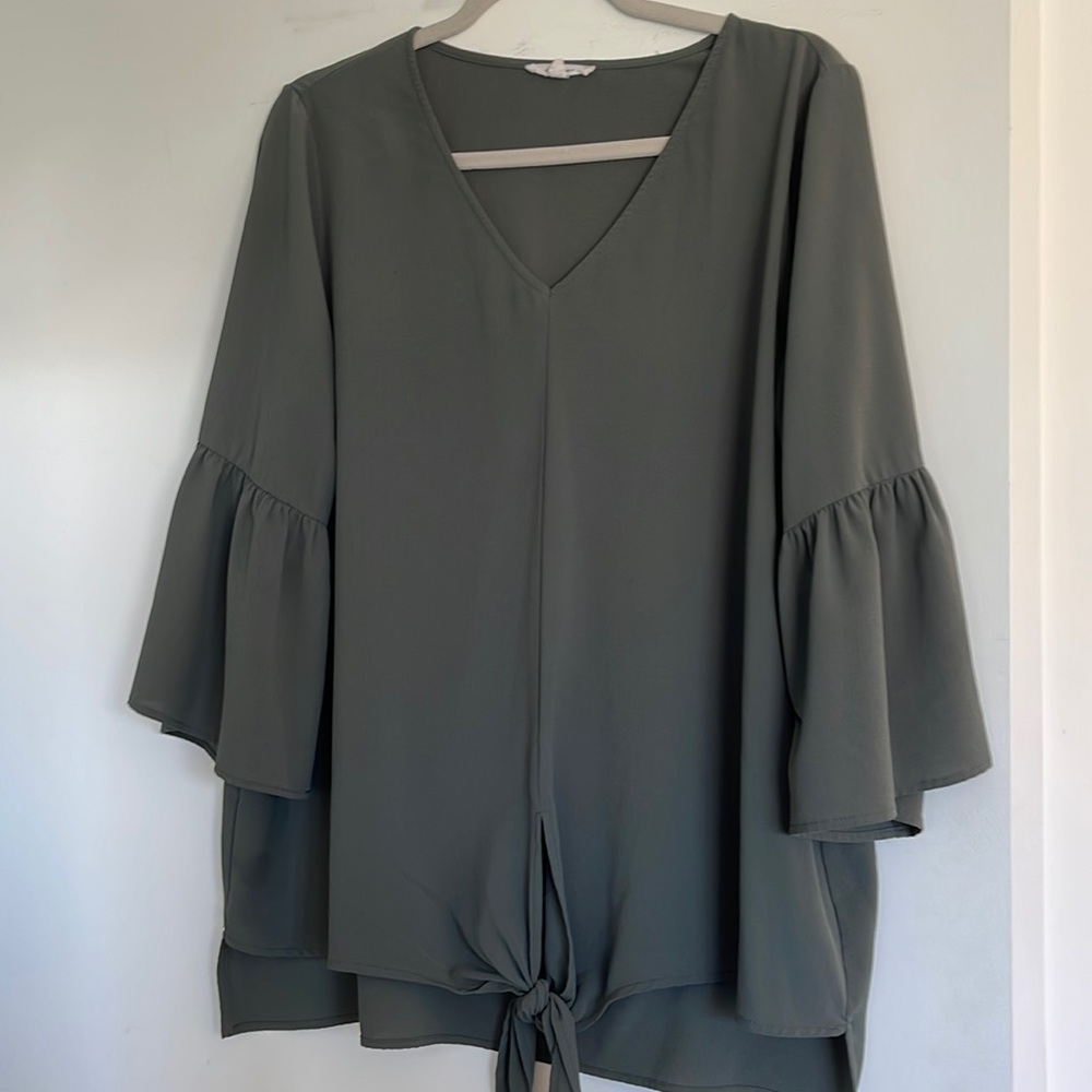 Very flattering hunter green V-neck bell sleeve blouse